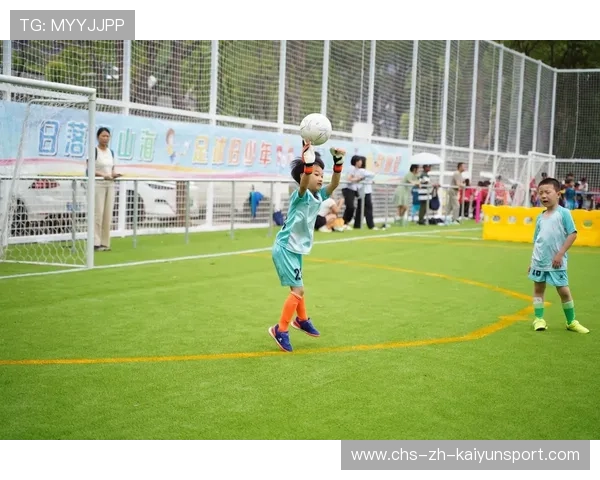 中国足球技术动作教学标准化与教练质量提升，足球技术动作要领